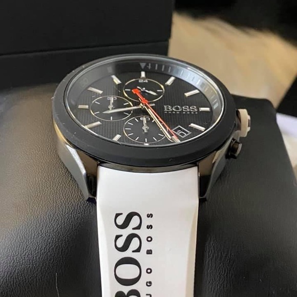 Hugo Boss Men’s Velocity Black Watch - Picture 3 of 8